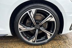AUDI A4 Avant Photo 5