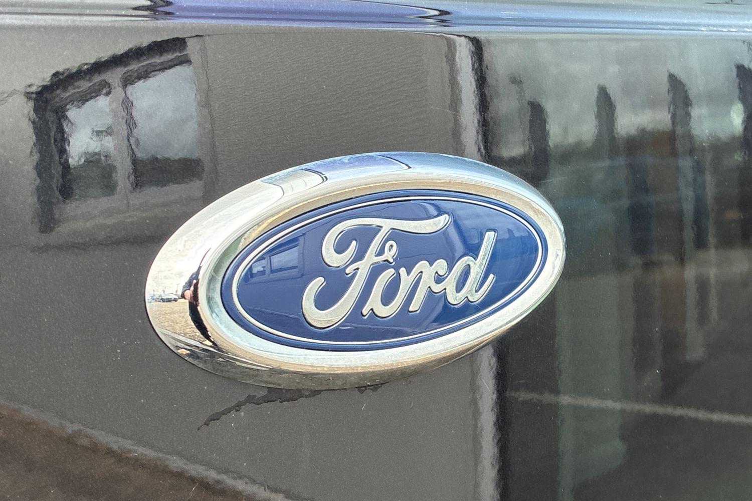 Ford TRANSIT CONNECT Photo 20