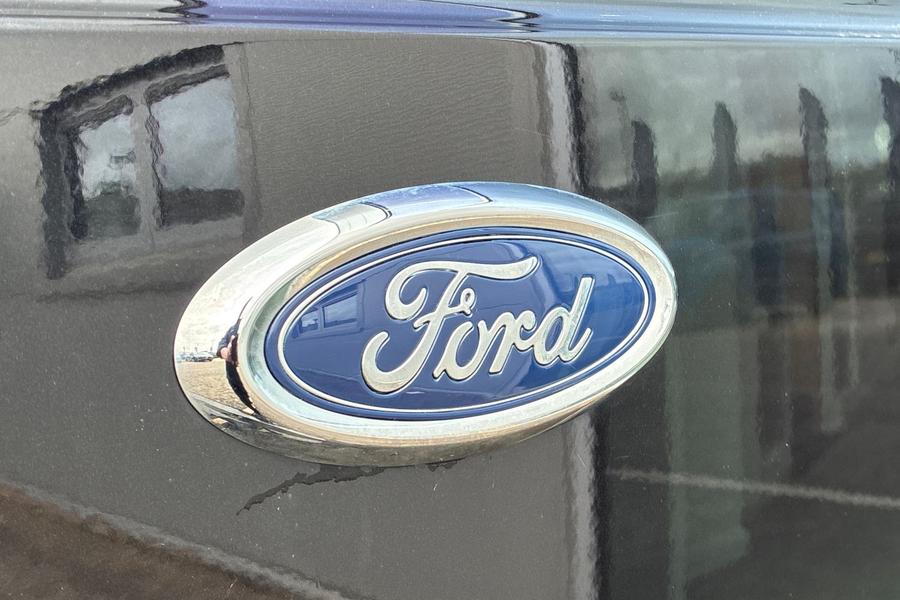 Ford TRANSIT CONNECT Photo autoimg-28a12287514873a44b01aafe137cda288535a317.jpg