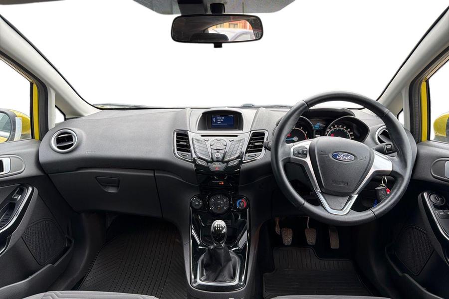 Ford FIESTA Photo autoimg-28a53ed75454e61eb2fdd97fba7a653949d98c5e.jpg