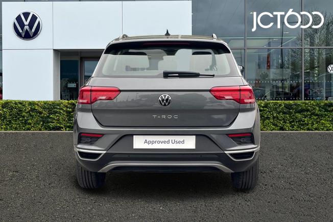 Volkswagen T-Roc Photo 7