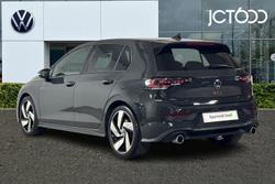 VOLKSWAGEN Golf Photo 3