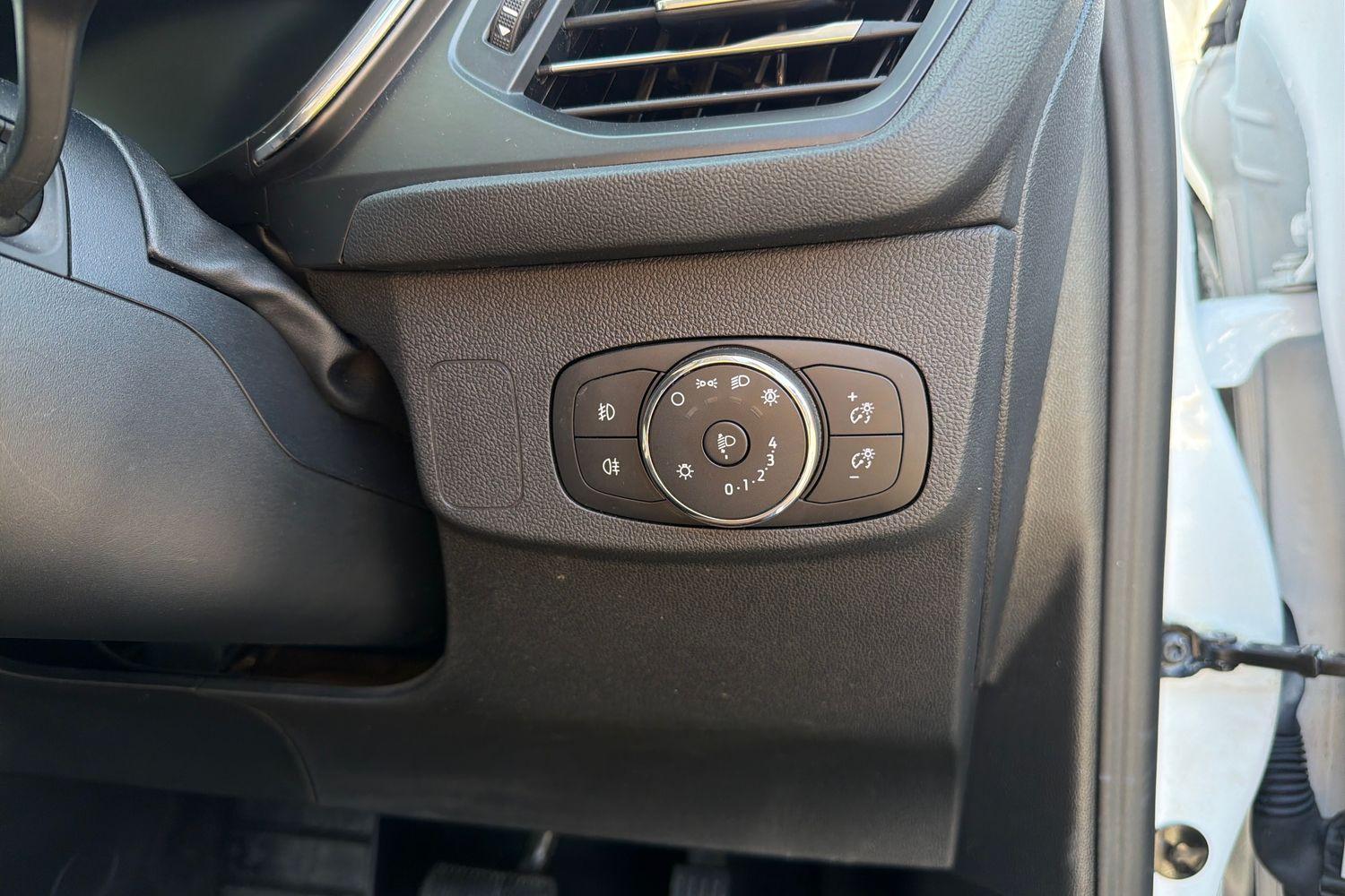 Ford FOCUS Photo 30