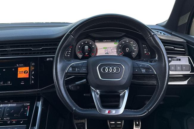 Audi Q7 Photo 11