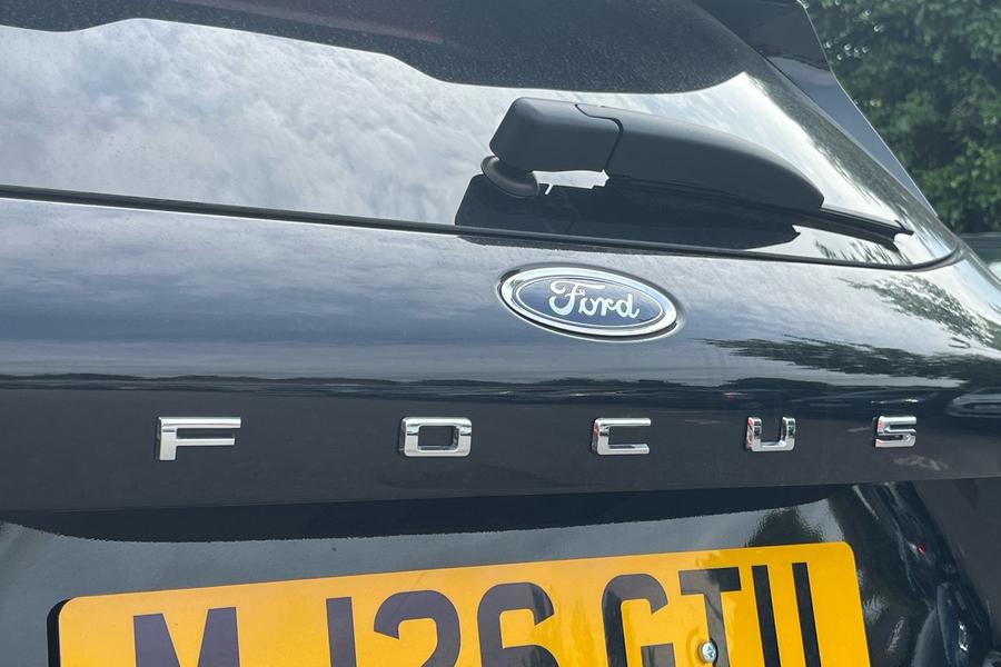 Ford Focus Photo autoimg-28af7296588b550580f86ab3c0b63da79ac71e32.jpg