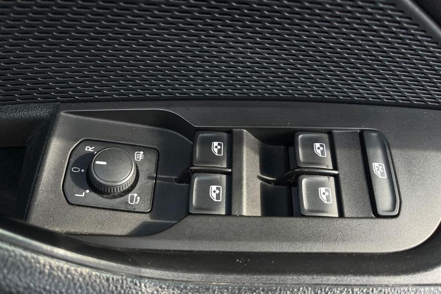 Skoda OCTAVIA Photo autoimg-28afc2add3904d89376461996dc0f146cf5b8b7b.jpg