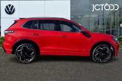 VOLKSWAGEN Tiguan Photo 4