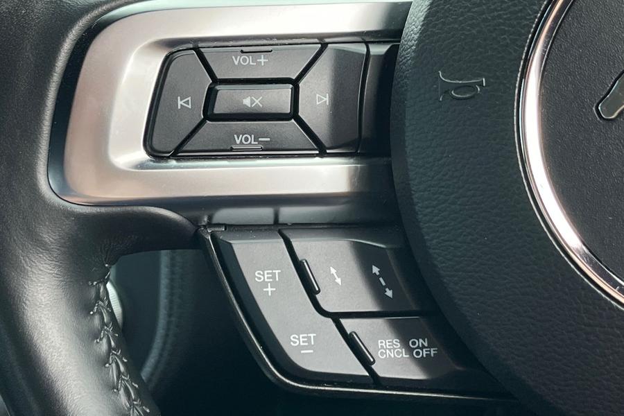 Ford Mustang Photo autoimg-28b26b97a146926fa1a9475df25900f9e84e923f.jpg