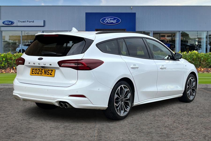 Ford Focus Photo autoimg-28b2d9eb0a54cbb137d7732519fd13d5992e94cb.jpg