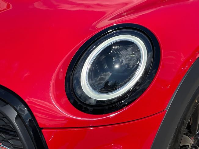 MINI Hatch Photo 19