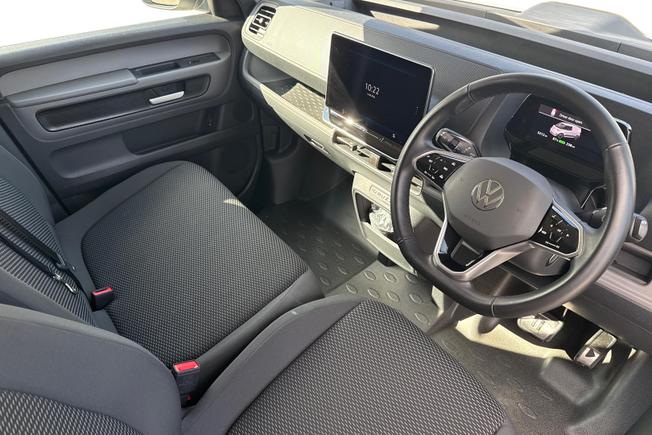 VOLKSWAGEN ID. Buzz Cargo Photo 6
