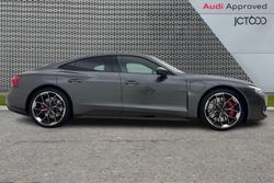 AUDI RS e-tron GT Photo 4