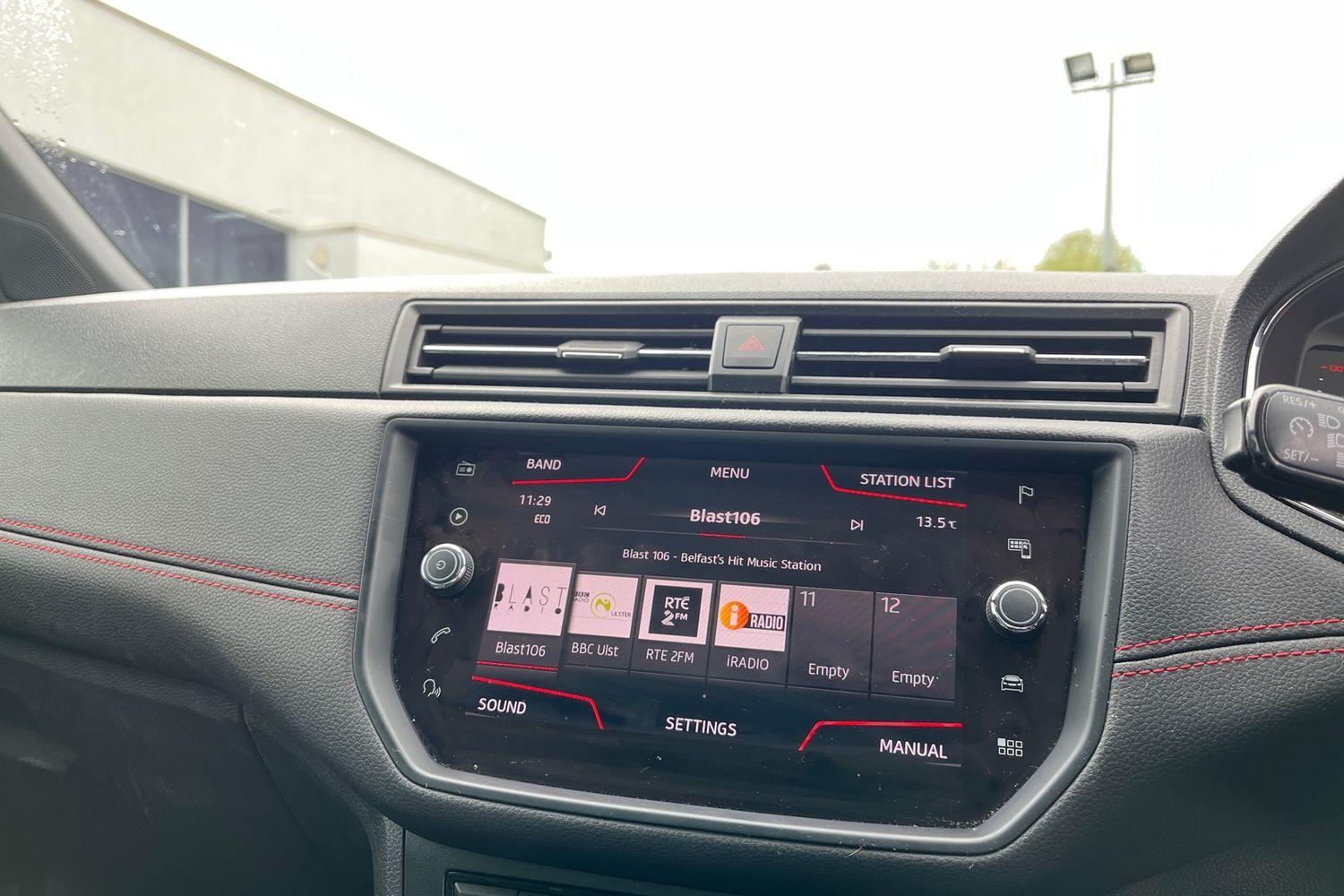 SEAT ARONA Photo 28
