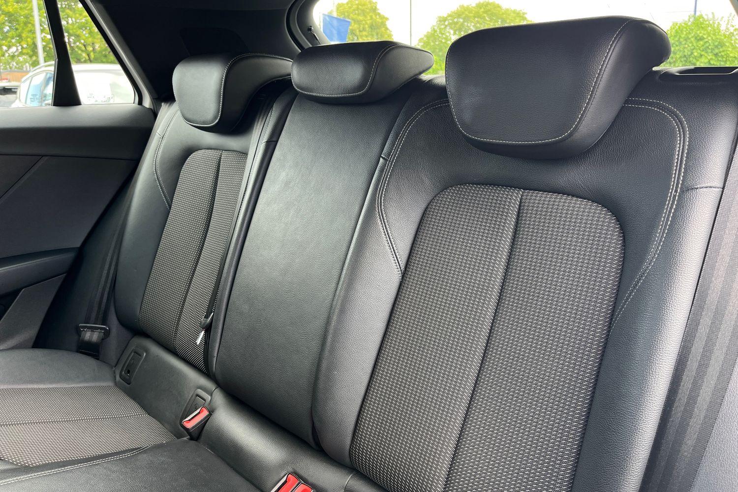 Audi Q2 Photo 19