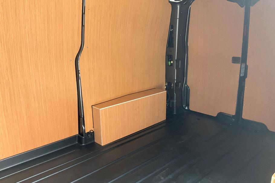 Used Ford TRANSIT CUSTOM YB26OZC 7