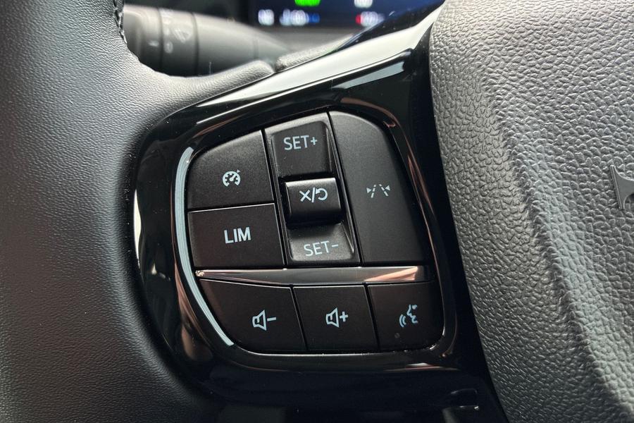 Ford TRANSIT CUSTOM Photo autoimg-28c8dbaba8dffb5b1a8081411e44c114c0049d66.jpg