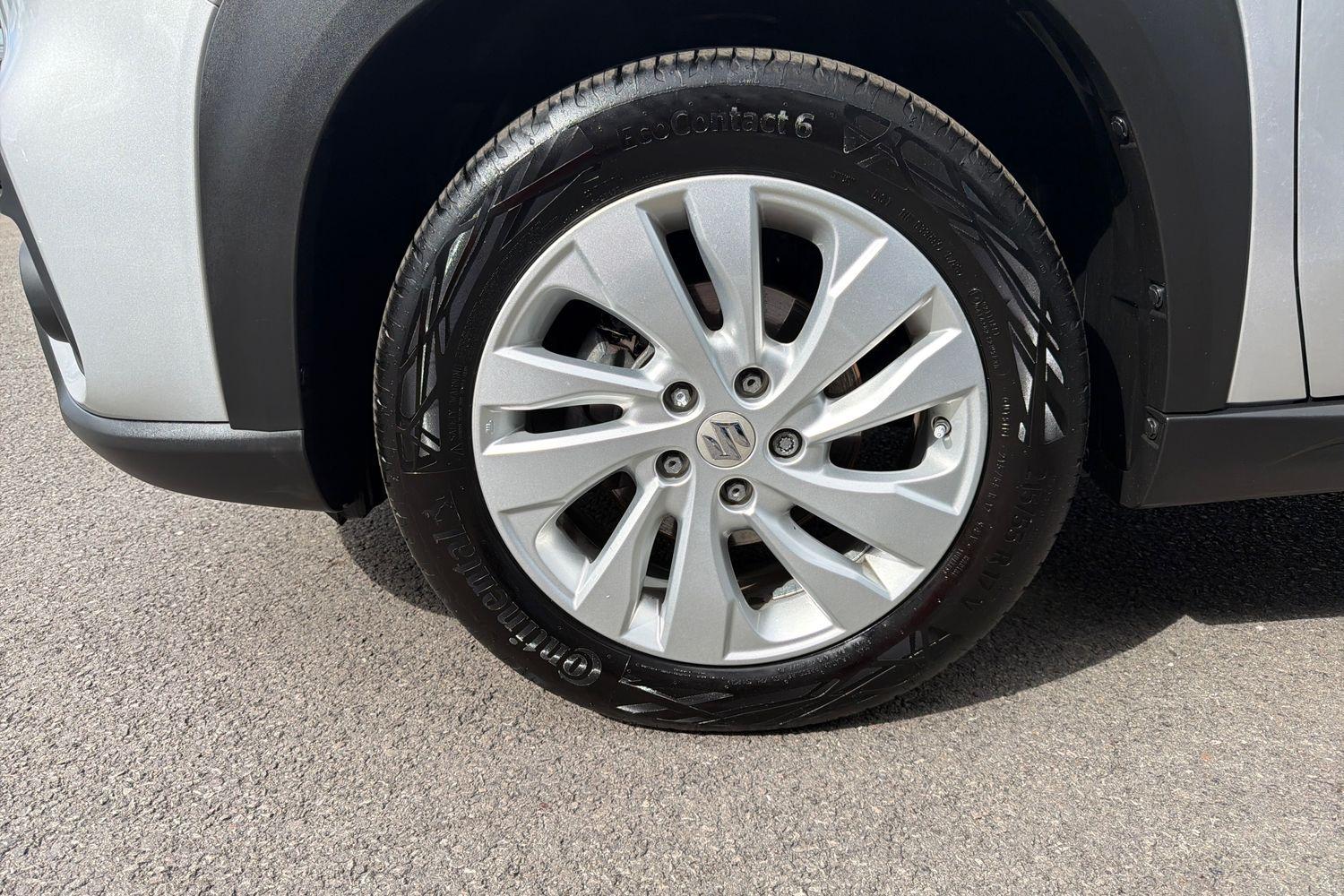 Suzuki S-Cross Photo 7