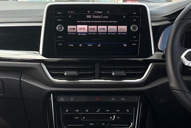 VOLKSWAGEN T-Roc Photo 41