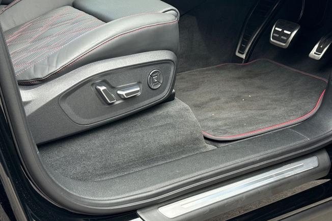 AUDI Q7 Photo 41