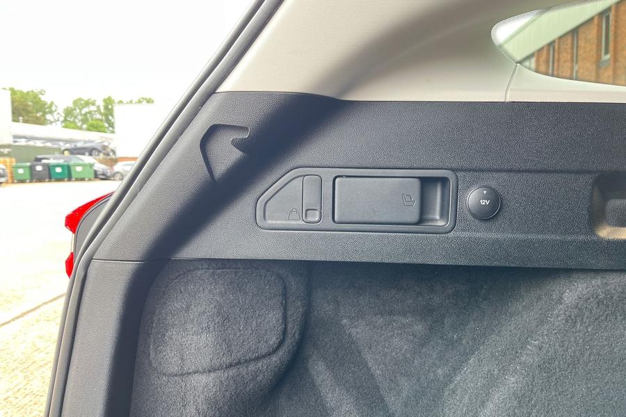 Ford Focus Photo autoimg-28cf8f4b14ed4e411a938d9a04c24d8f0404f2ca.jpg
