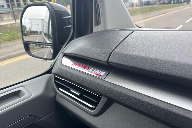 VOLKSWAGEN Transporter Photo 48