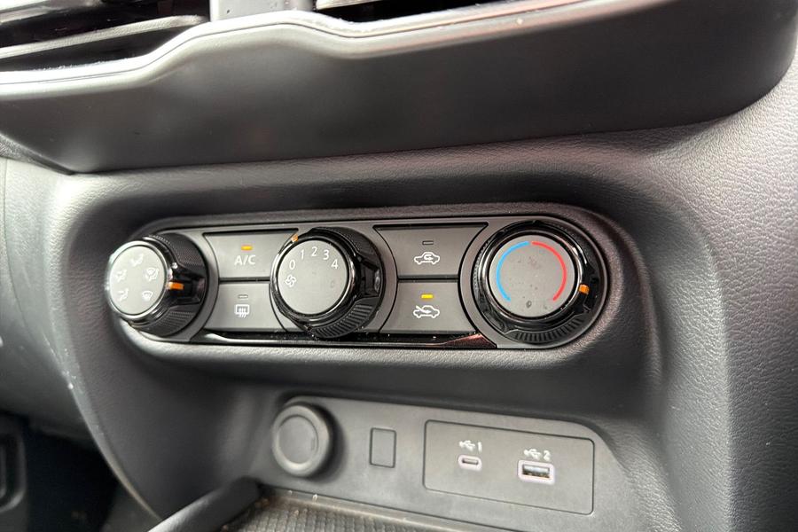 Nissan JUKE Photo autoimg-28d3c8a3298e6e7eb935b3bebe1c2fb41bcad704.jpg