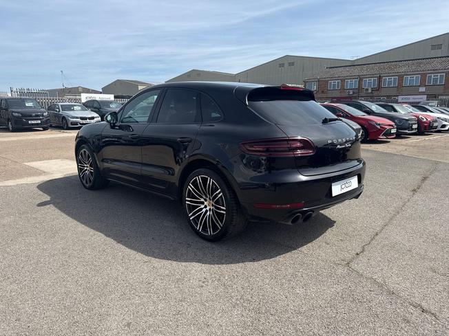 PORSCHE Macan Photo 25