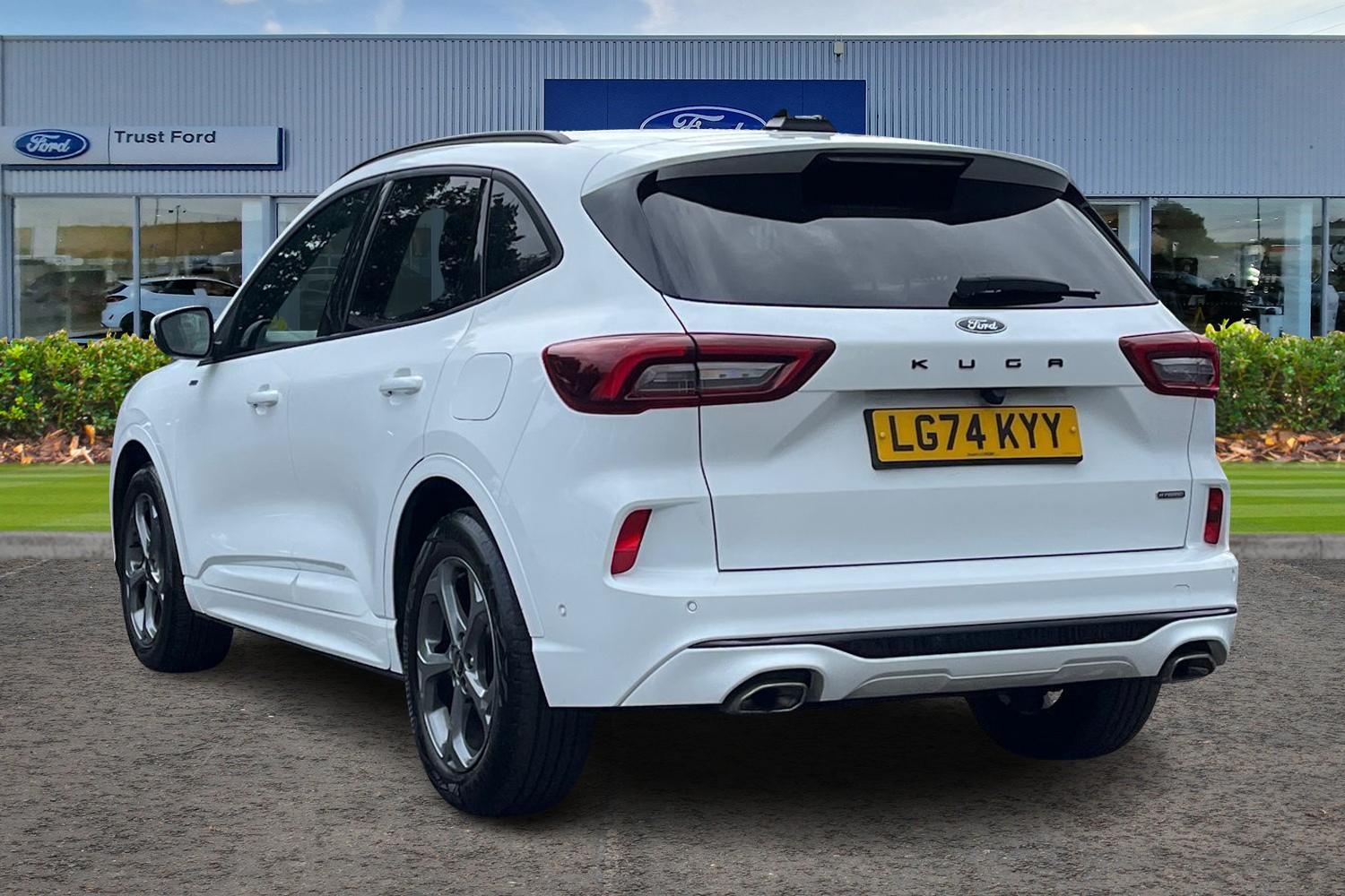 Ford KUGA Photo 1