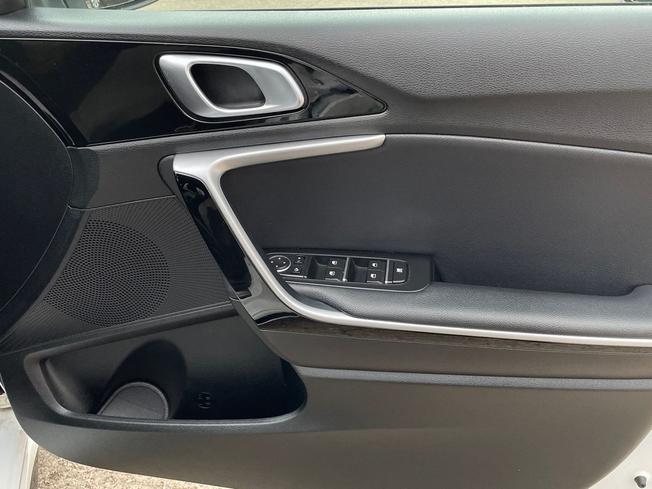 KIA Ceed Photo 29