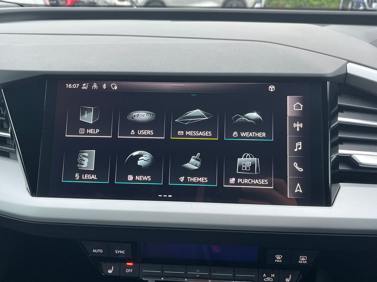 Audi Q4 e-tron Photo 35