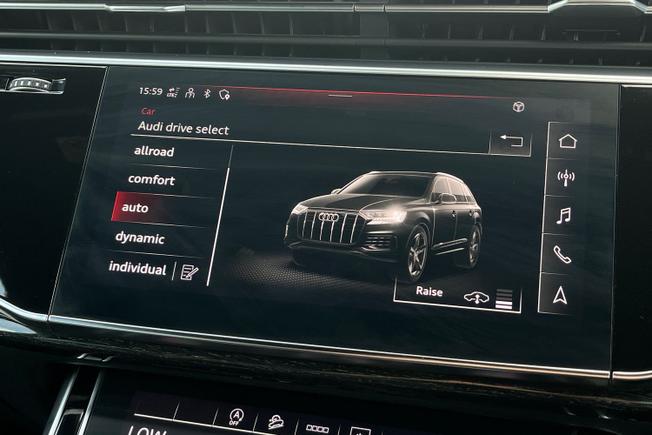 AUDI Q7 Photo 37