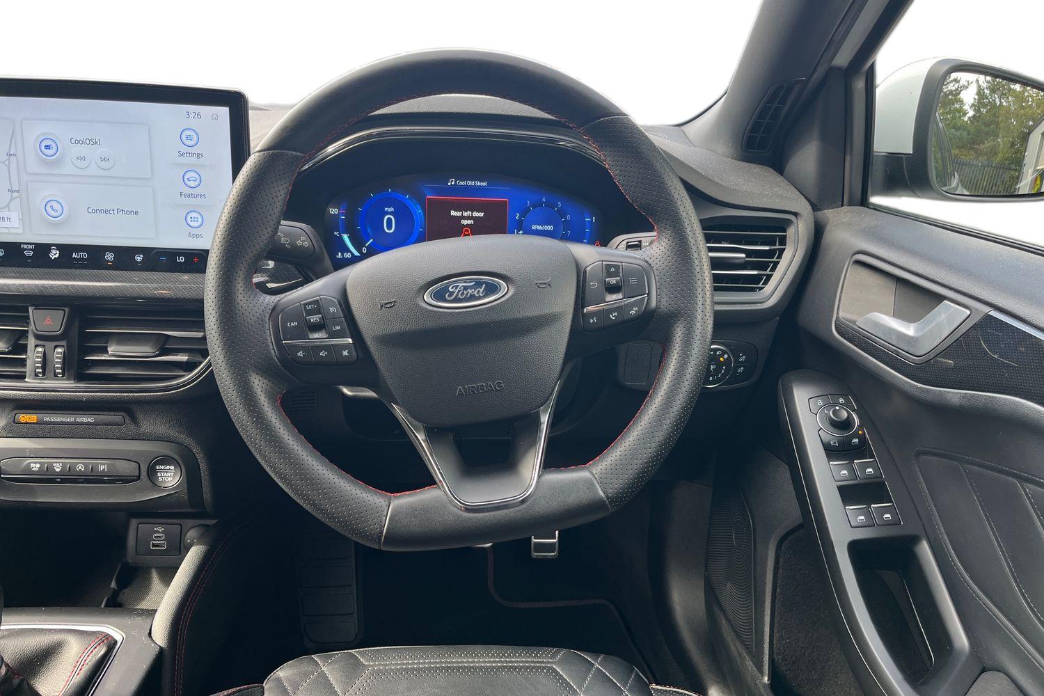 Ford FOCUS Photo 10