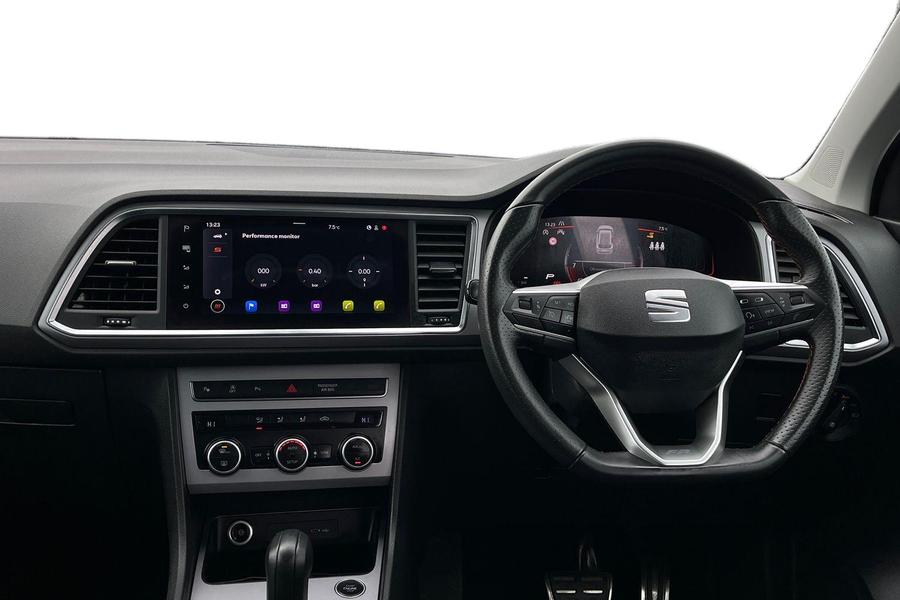 SEAT ATECA Photo autoimg-28daaad554a826cb9ab9964d1b164cb66d0f299b.jpg