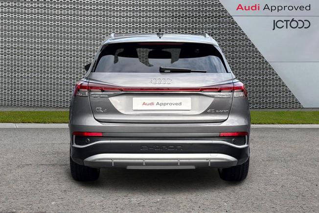 AUDI Q4 E-Tron Photo 7