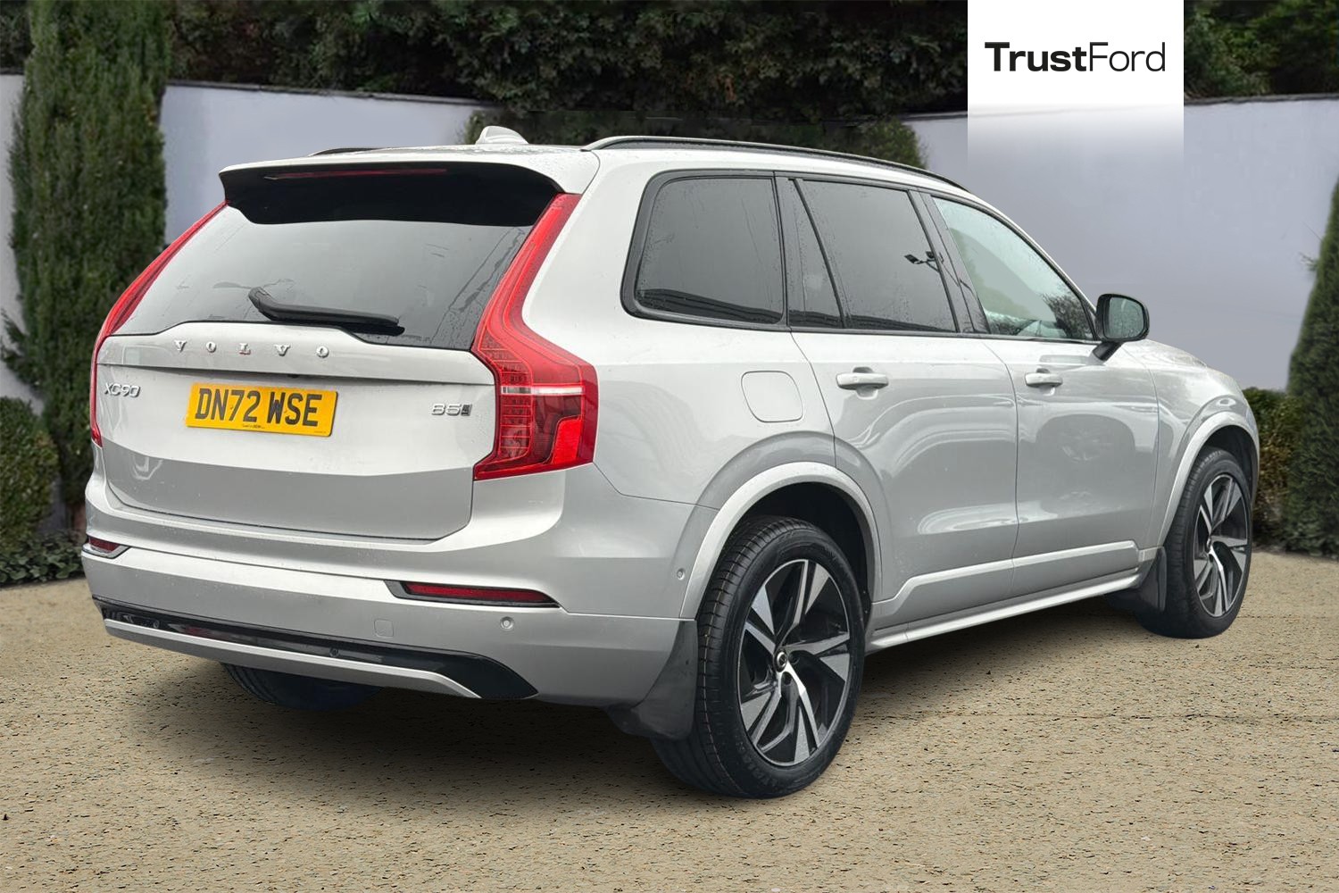 Volvo XC90 Photo 3