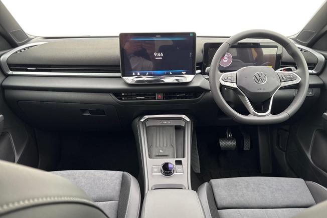 VOLKSWAGEN  New T-Roc Photo 10