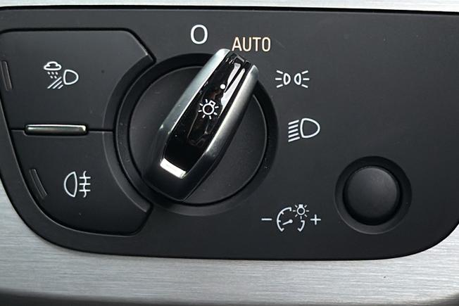 Audi A4 Avant Photo 32