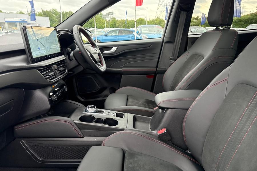 Ford Kuga Photo autoimg-28ea915e67fdd1bde1b322c59b14f28f16ad782a.jpg