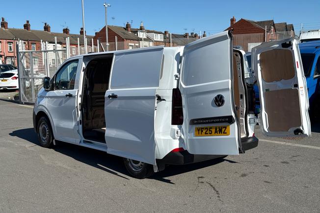 VOLKSWAGEN e-Transporter Photo 37