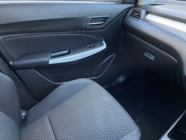 SUZUKI Swift Photo 49