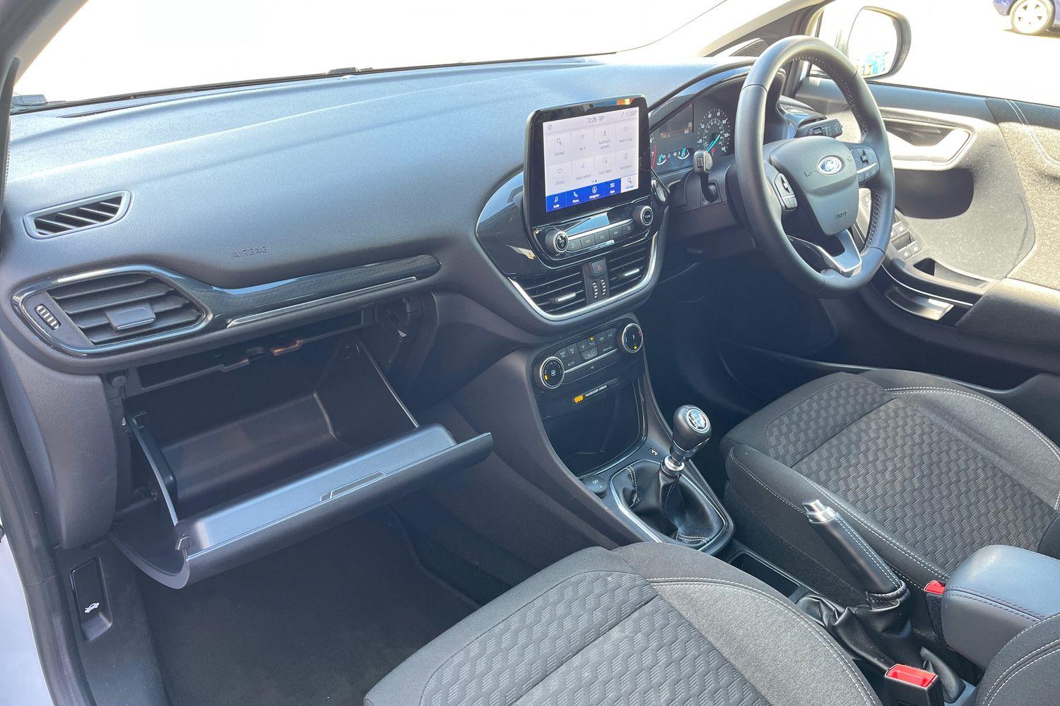 Ford Puma Photo 37