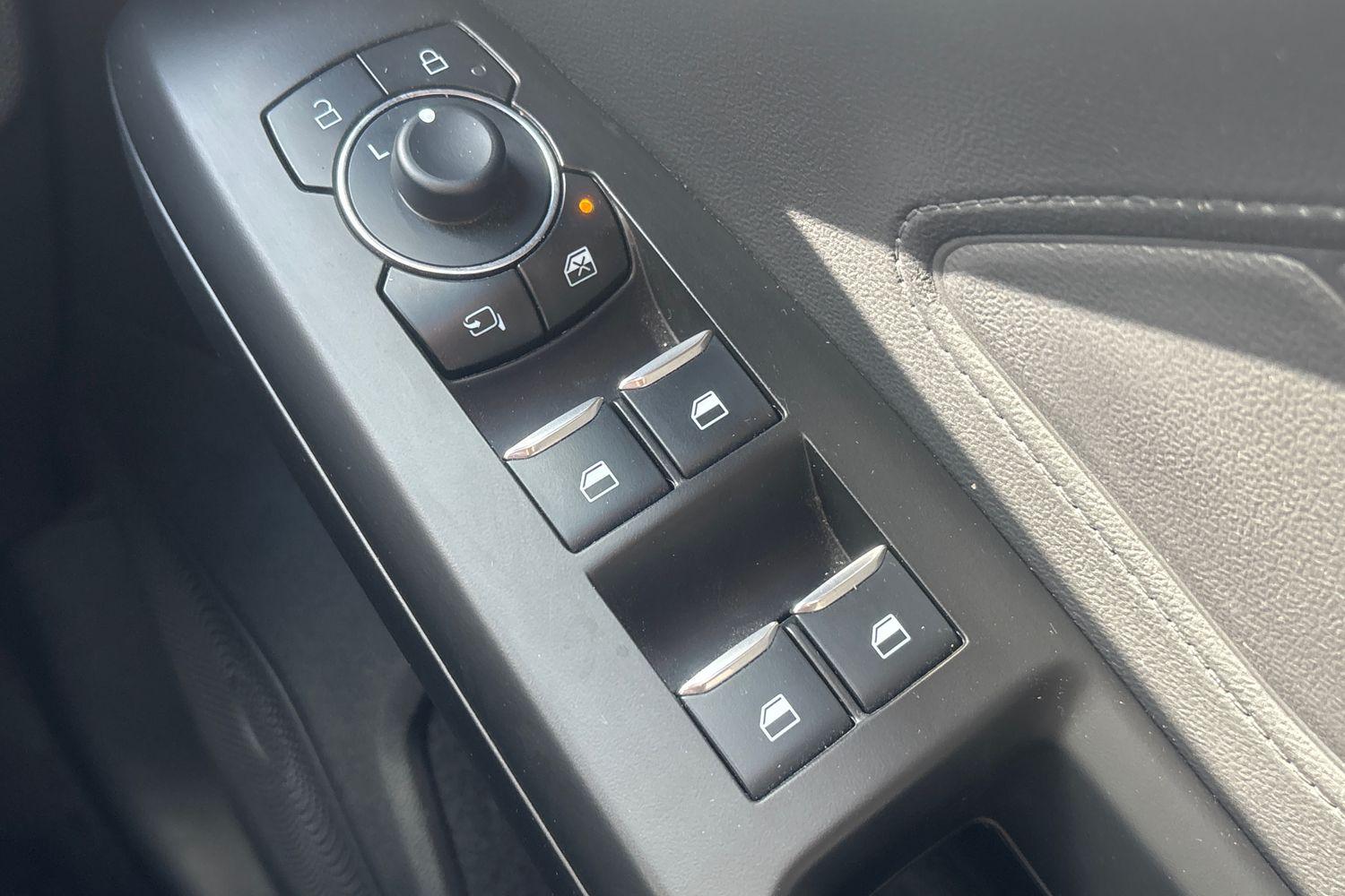 Ford Focus Photo 15