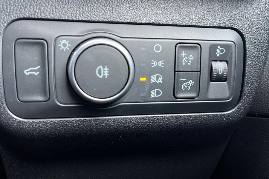 Ford Kuga Photo autoimg-28f091ba67ddb0049a2bac5cc5bc5f5fb7869487.jpg