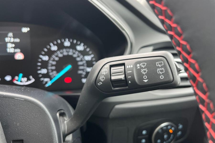 Ford FOCUS Photo autoimg-28f1ce557176d503c0c032c8145ea51da4dc6648.jpg