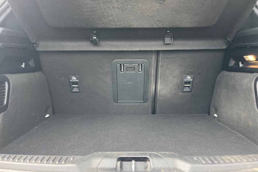 Ford FOCUS Photo autoimg-28f5543a6b2adece099e280bd0f353fcd8d4a3e2.jpg