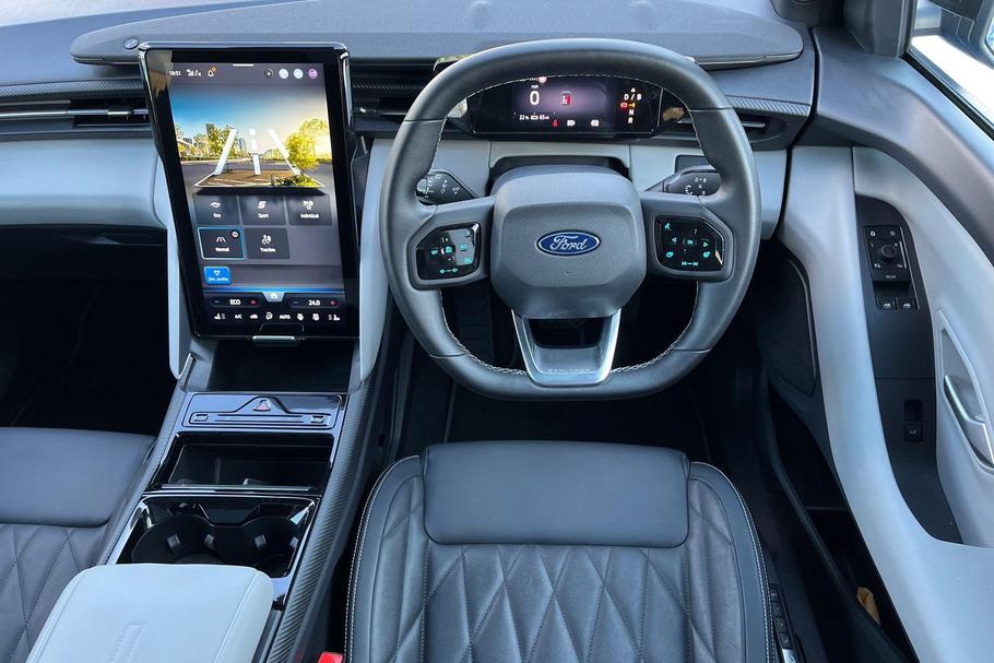 Used Ford EXPLORER 11