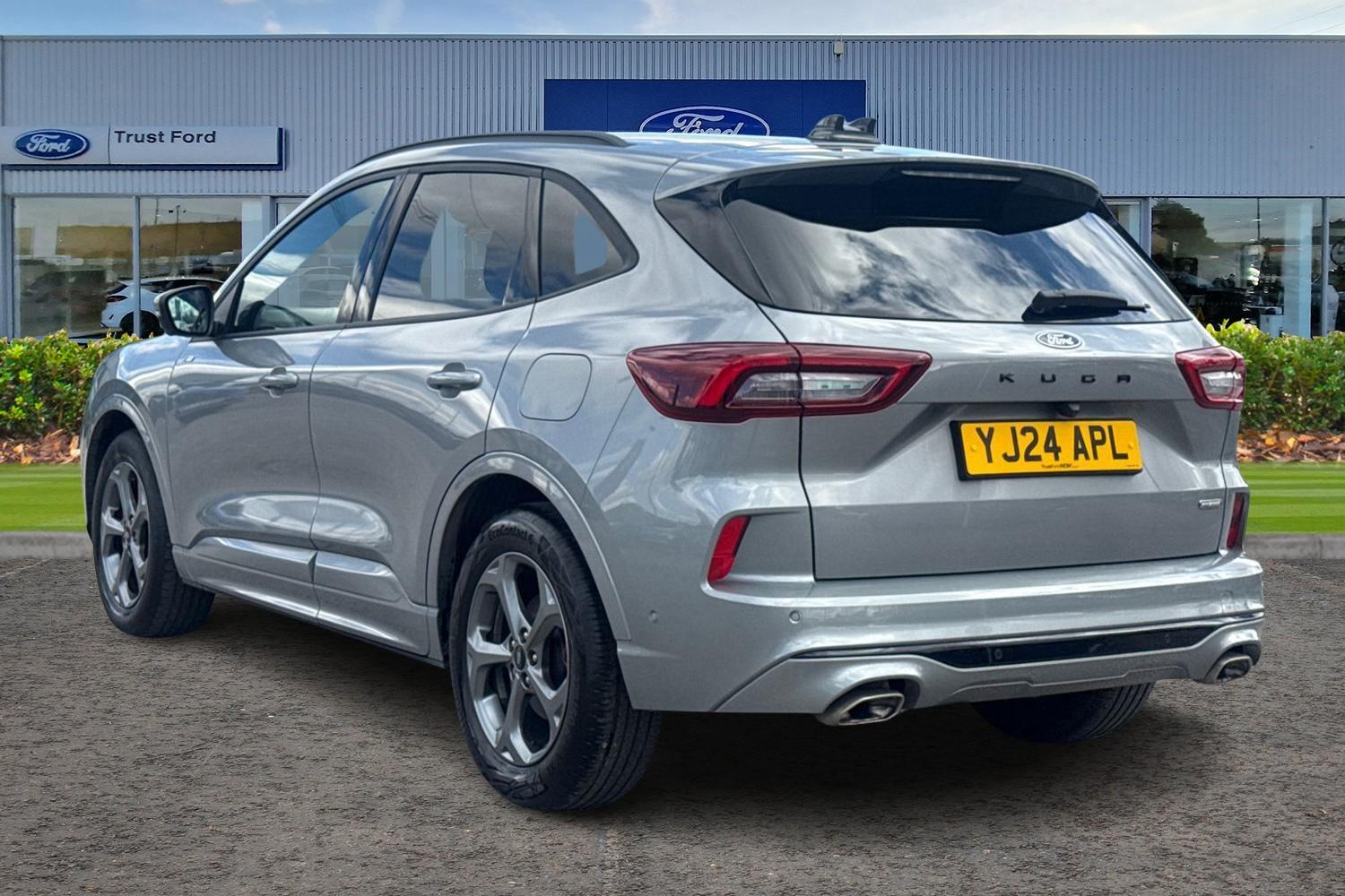 Ford KUGA Photo 1