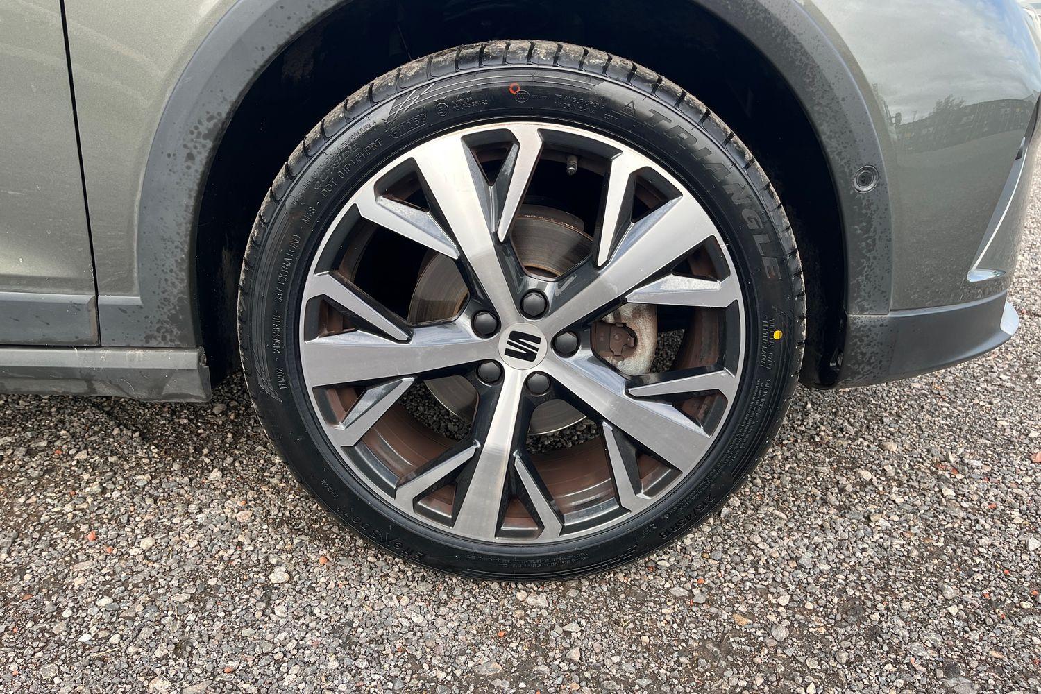 SEAT ARONA Photo 35
