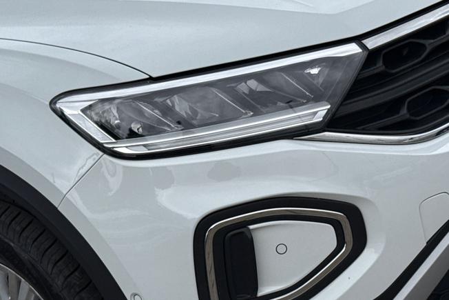 VOLKSWAGEN T-Roc Photo 19