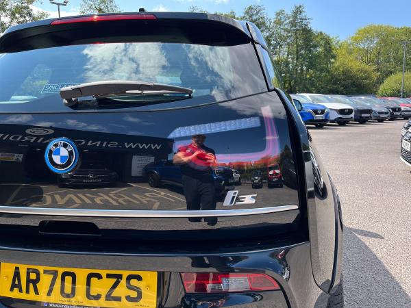 BMW i3 Photo autoimg-29015b610994ec27f41e7f0916ae844e99a992ae.jpg